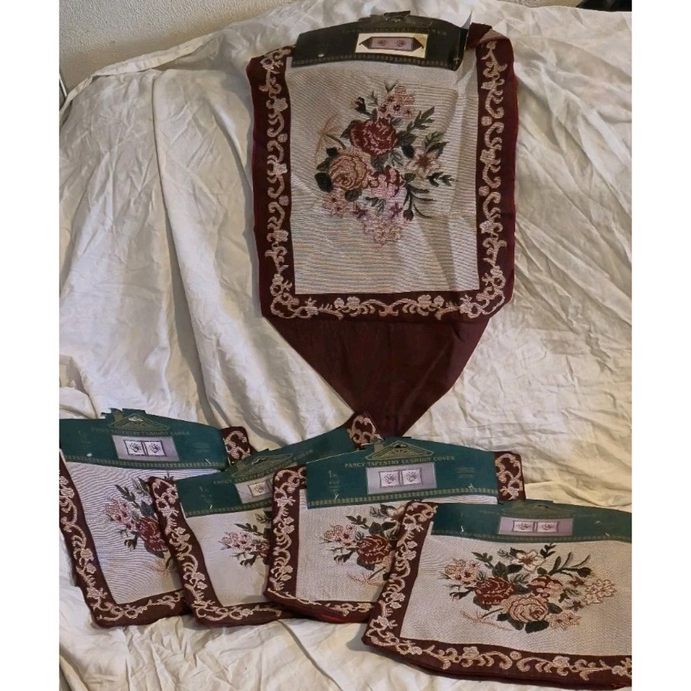 Floral Tapestry Table Runner & Placemats Set Rose‎ Design • Woven Tapestry • V